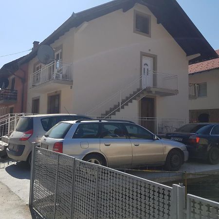 Ferienwohnung Apartman Lara 2 Foca Exterior foto