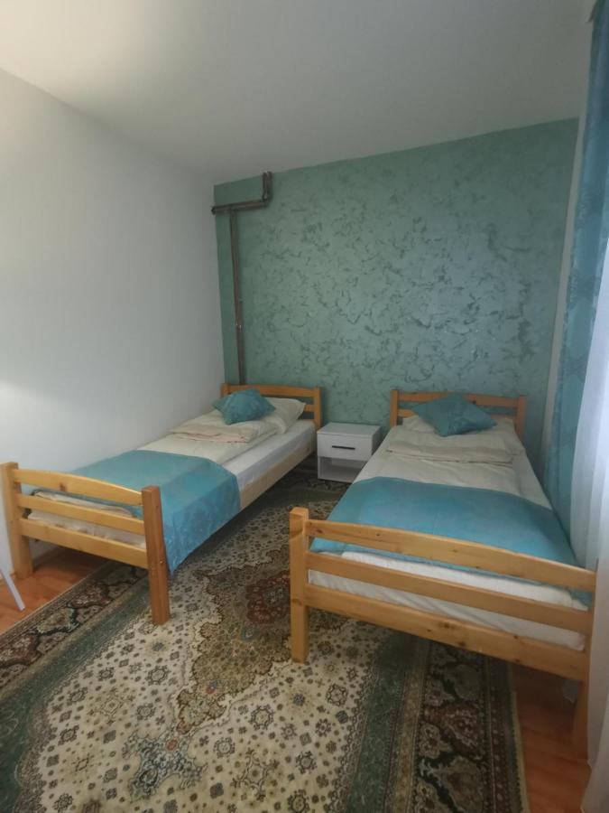 Ferienwohnung Apartman Lara 2 Foca Exterior foto