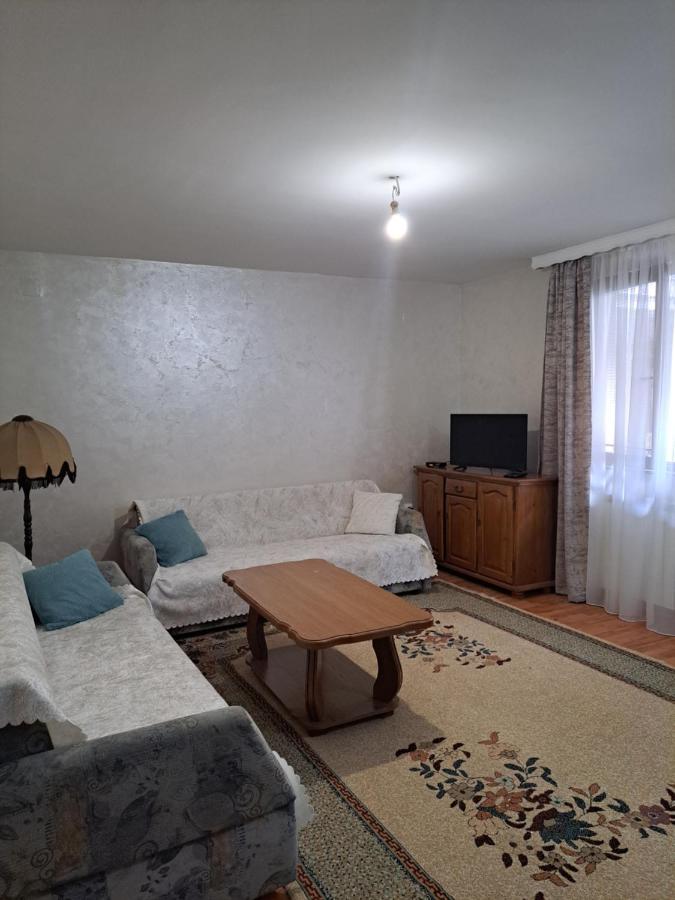 Ferienwohnung Apartman Lara 2 Foca Exterior foto